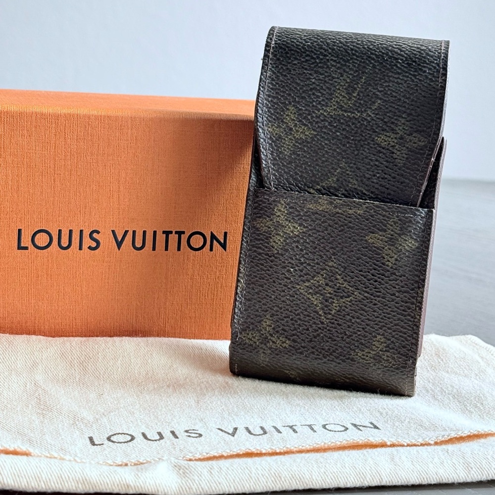 AUTHENTIC VINTAGE LOUIS VUITTON CIGARETTE HOLDER